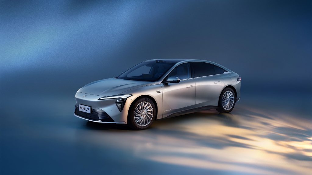 GM BUICK ELECTRA L7: THE JOINT VENTURE’S “ICEBREAKER” IN CHINA’S NEV MARKET