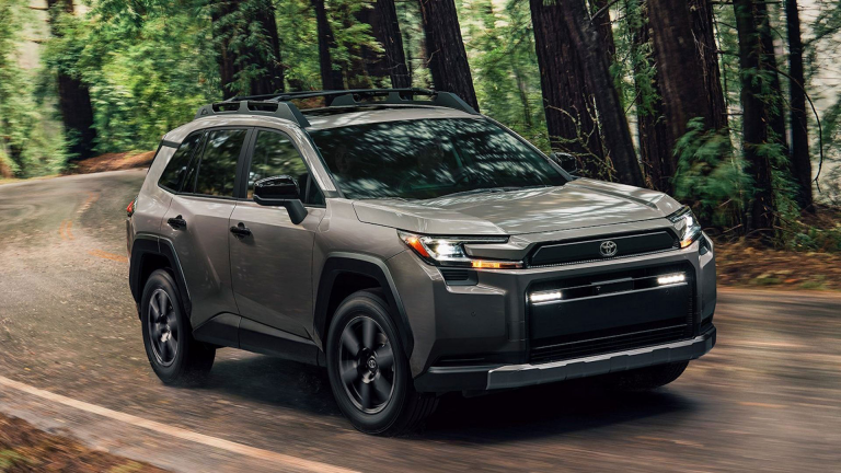 SOLUTE, THE RETURN OF AN ICON: SIXTH-GEN TOYOTA RAV4 ARRIVES IN Q3 2025 AS A MODERN DAILY HERO